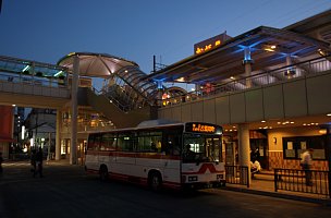 豊田市駅前