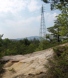 峠の斜面