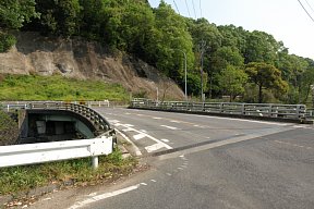 鎮平橋