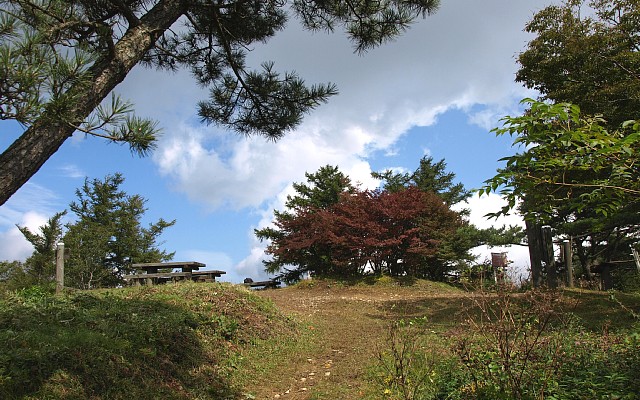 寧比曽岳山頂