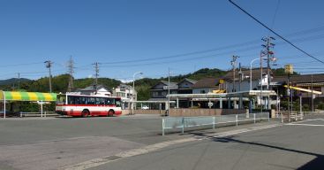 本長篠駅バスターミナル