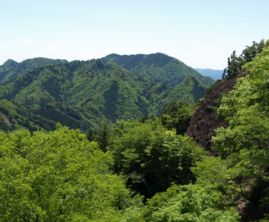 鞍掛山