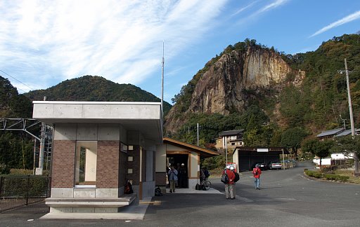 三河槙原駅