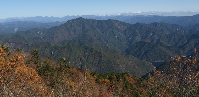 宇連山から北東