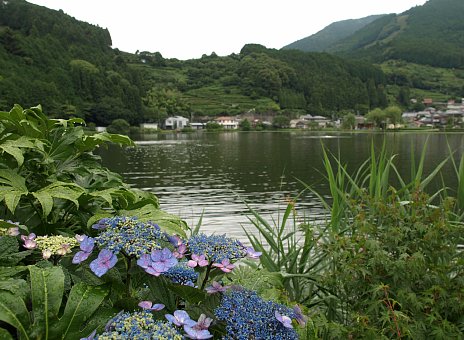 野守の池・右