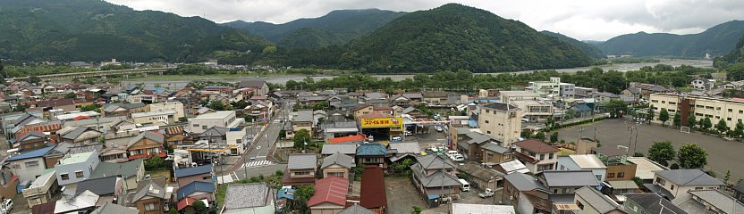 家山の町