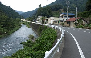 昼居渡には郵便局