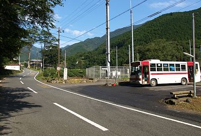 大平バス停