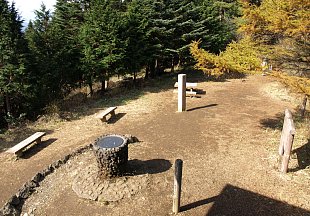 五湖台の広場