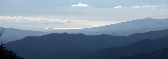 県境尾根と駿河湾