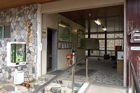 自然教室の入り口