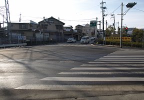 石山寺三丁目西交差点