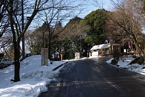 岩間寺駐車場