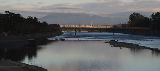 喜撰橋と愛宕山