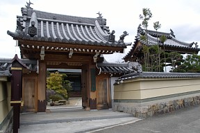 念佛寺山門