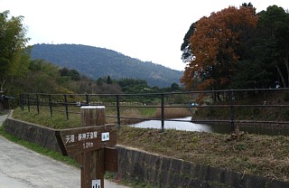 景行天皇陵と三輪山