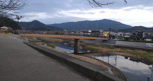 三輪川河岸