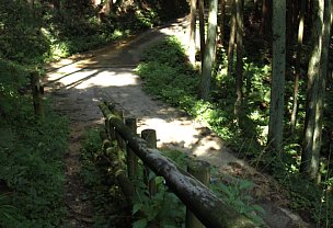 鳥見山公園出口