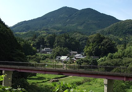 室生湖から額井岳