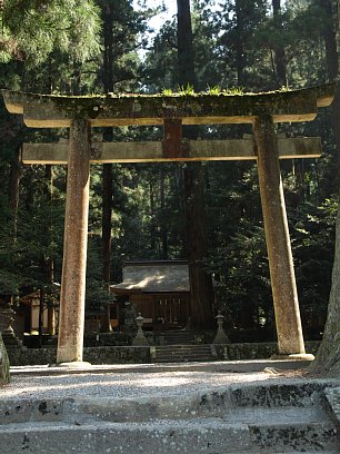 龍穴神社