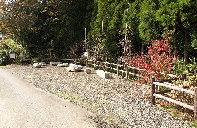 石のベンチ