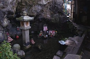 居醒めの清水