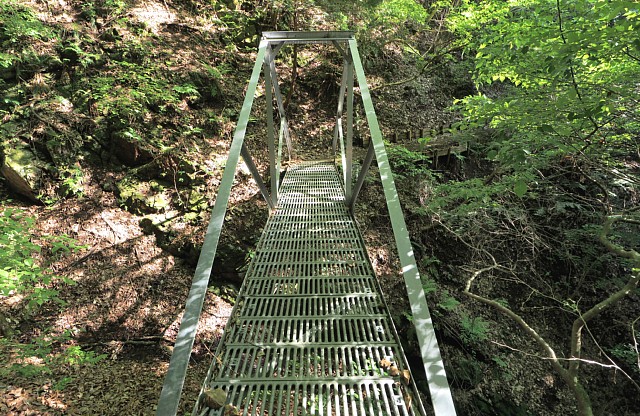 鉄橋