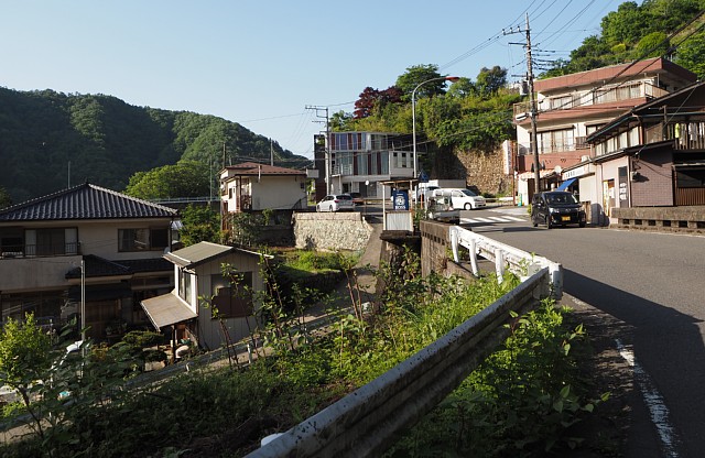 東野