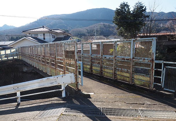 ねんざか歩道橋