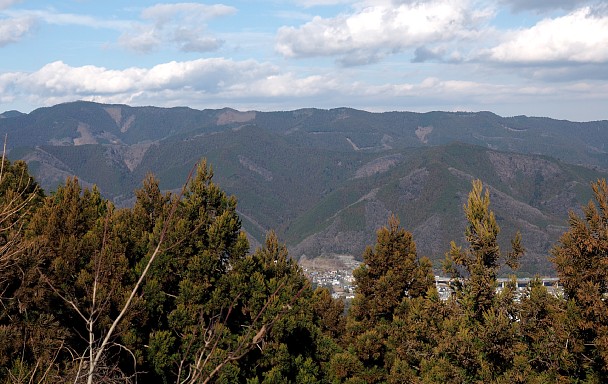 陣馬山、堂所山