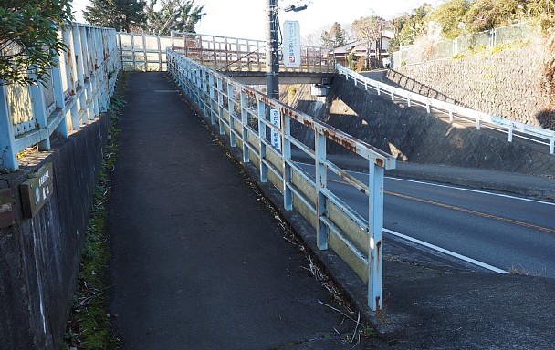 ねんざか歩道橋再び