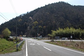 川内の交差点