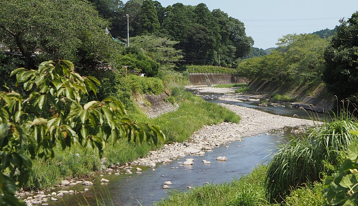 朝比奈川