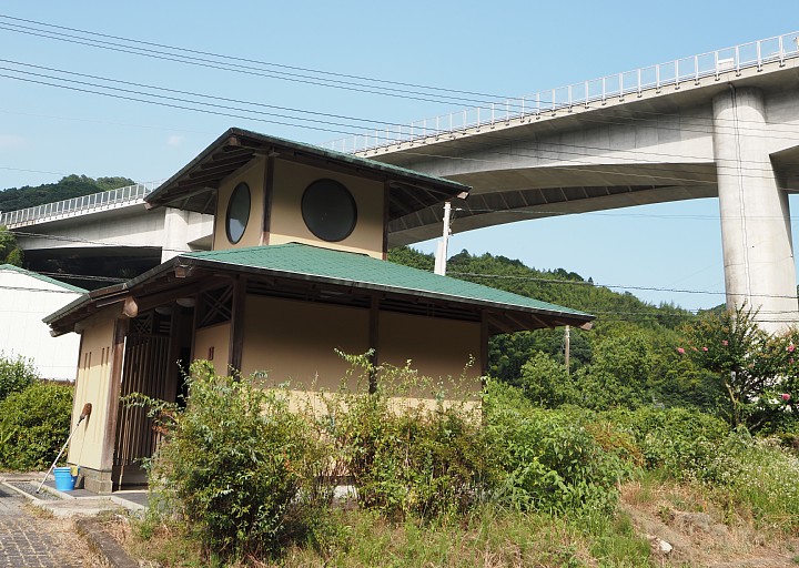 桂島公園の休憩トイレ