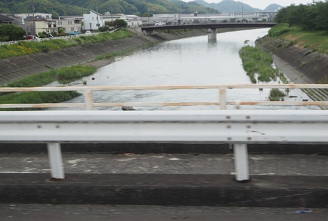 朝比奈川
