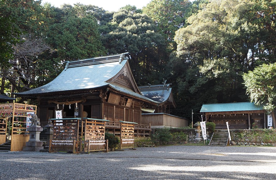 草薙神社拝殿