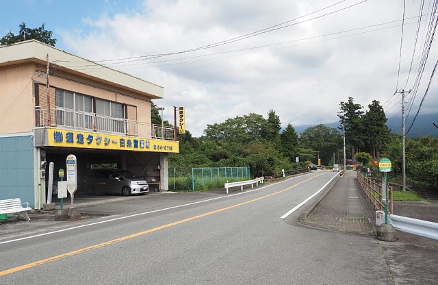 白糸の滝バス停