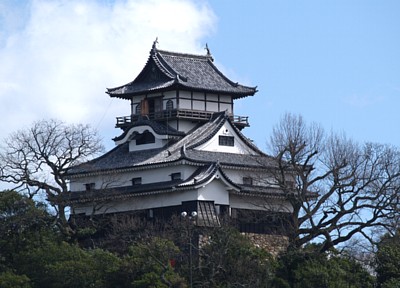 犬山城昼景