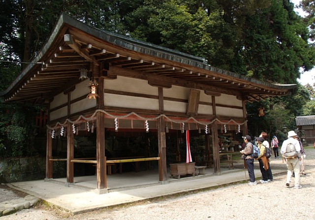 夜支布山口神社