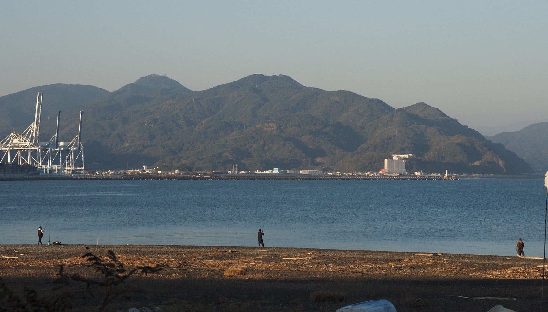 三保真崎より見る浜石岳