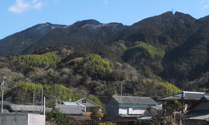 浜石岳