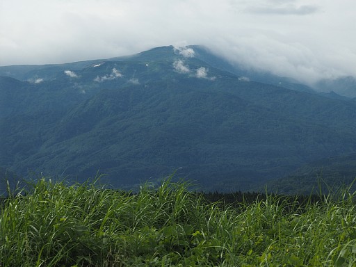月山