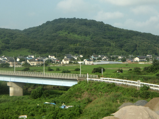 上越新幹線より上城山