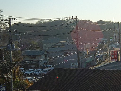 長浦駅駐輪場より蔵波
