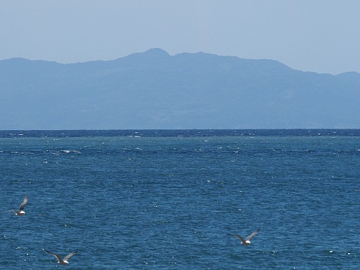 富山湾越しに見る蔵王山