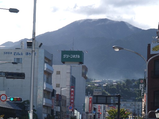 中津川駅前より恵那山