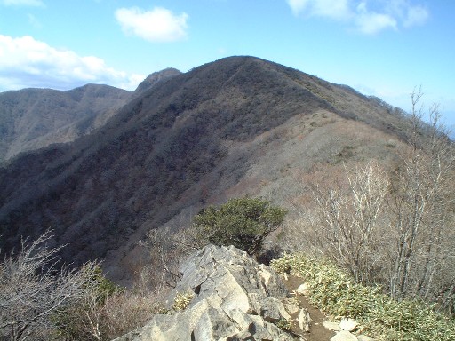 万二郎岳直下より万三郎岳