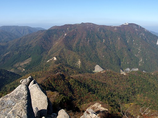 鎌ヶ岳より御在所山