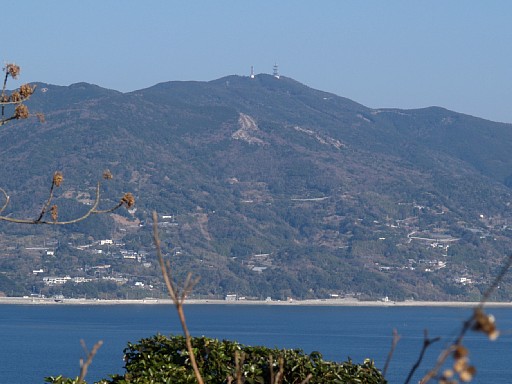 沼島より諭鶴羽山