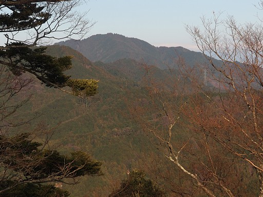高取山山頂より見る竜門岳